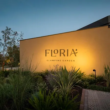 Floria Glamping Garden Kemping