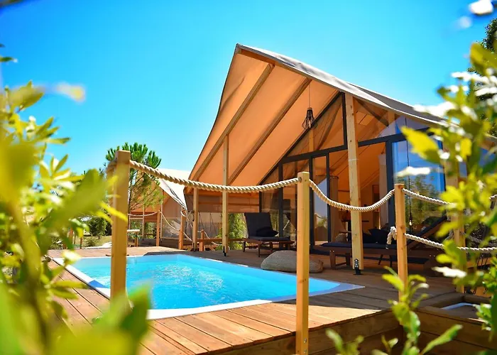 Floria Glamping Garden Campeggio 4*