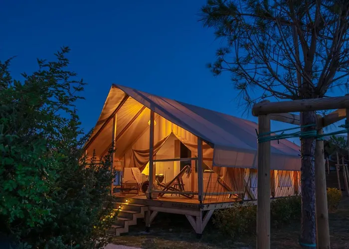 Kamp Floria Glamping Garden