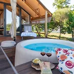 Floria Glamping Garden