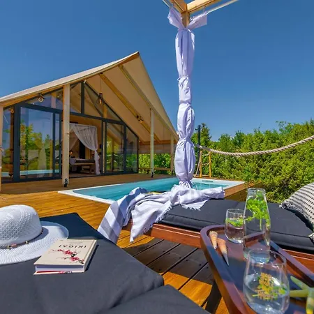 Campsite Floria Glamping Garden Labin (Istria)