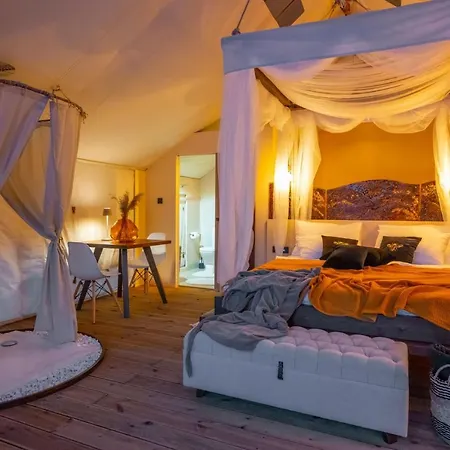 Floria Glamping Garden Campsite 4*