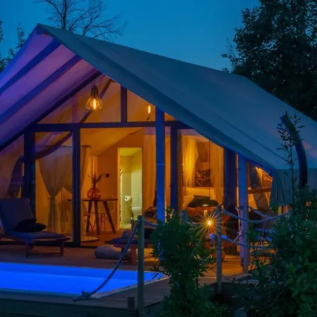 Campsite Floria Glamping Garden 4*