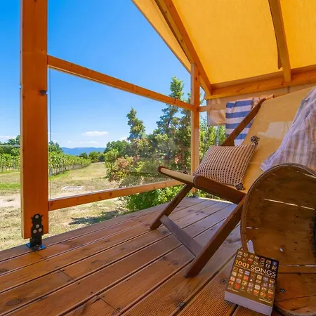 Campsite Floria Glamping Garden