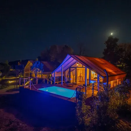 Floria Glamping Garden Campsite