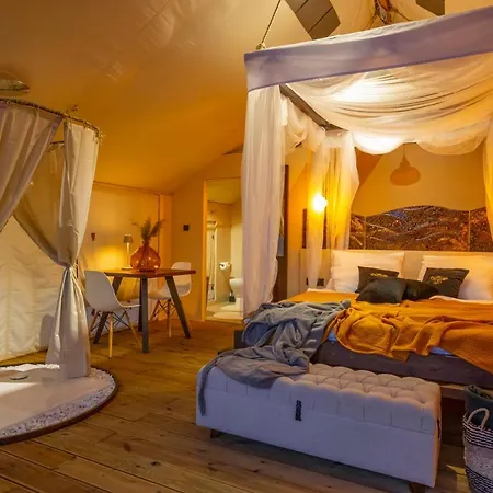 Floria Glamping Garden אתר קמפינג