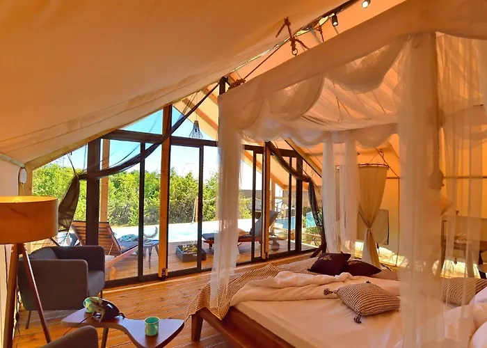 Floria Glamping Garden Κάμπινγκ 4*