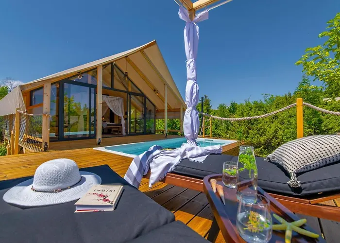 Κάμπινγκ Floria Glamping Garden Labin (Istria)