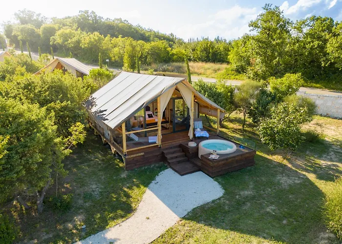 Floria Glamping Garden Labin (Istria)